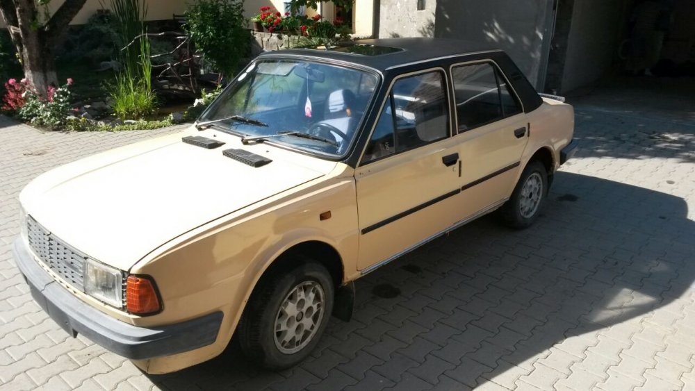 Skoda 130 L - 1986.JPG