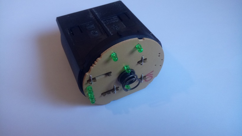 7_knob_removed.jpg.9fea98a40b8b24592b7d81586bbb6b65.jpg