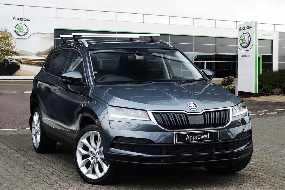 skoda-karoq- roof bars.jpg