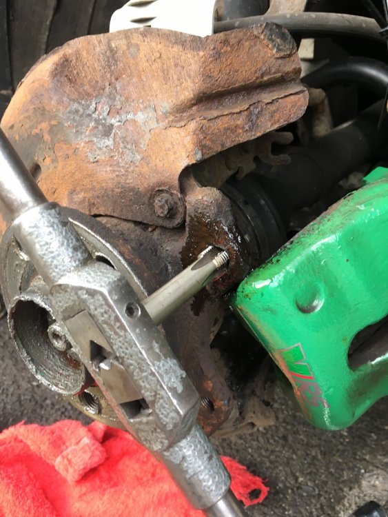 Vrs calliper being tapped out to M14x1.5.JPG