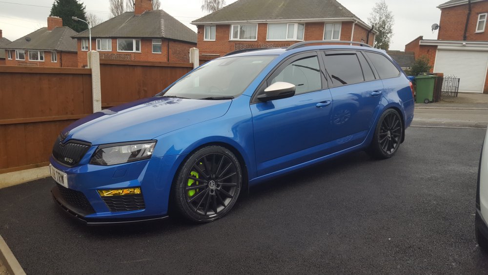 SkodaAGCalsYTints.jpg