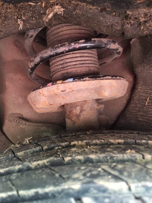 Skoda Octavia 2005 front spring broke