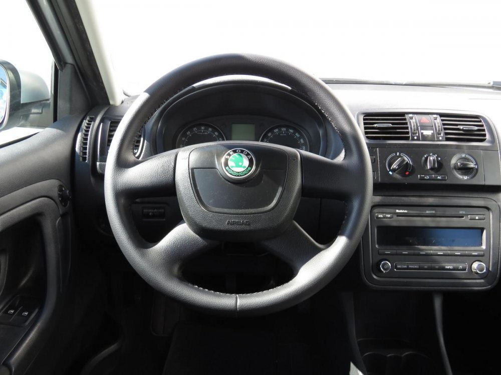 948144082-12.jpg