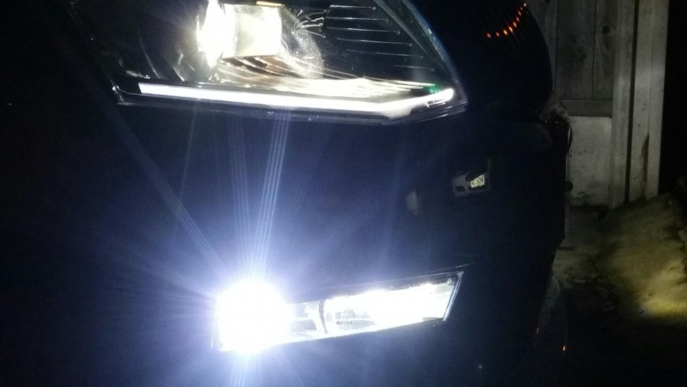 car7.thumb.jpg.00bf7e9c1b32d0fbac455ca9cd4abb79.jpg