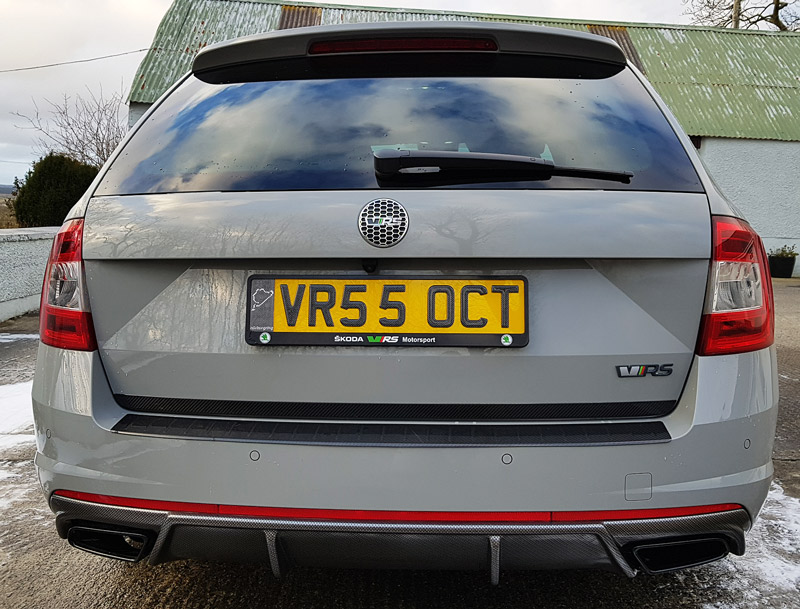 debadge.jpg.5799da87ac021376ec276812724d343e.jpg