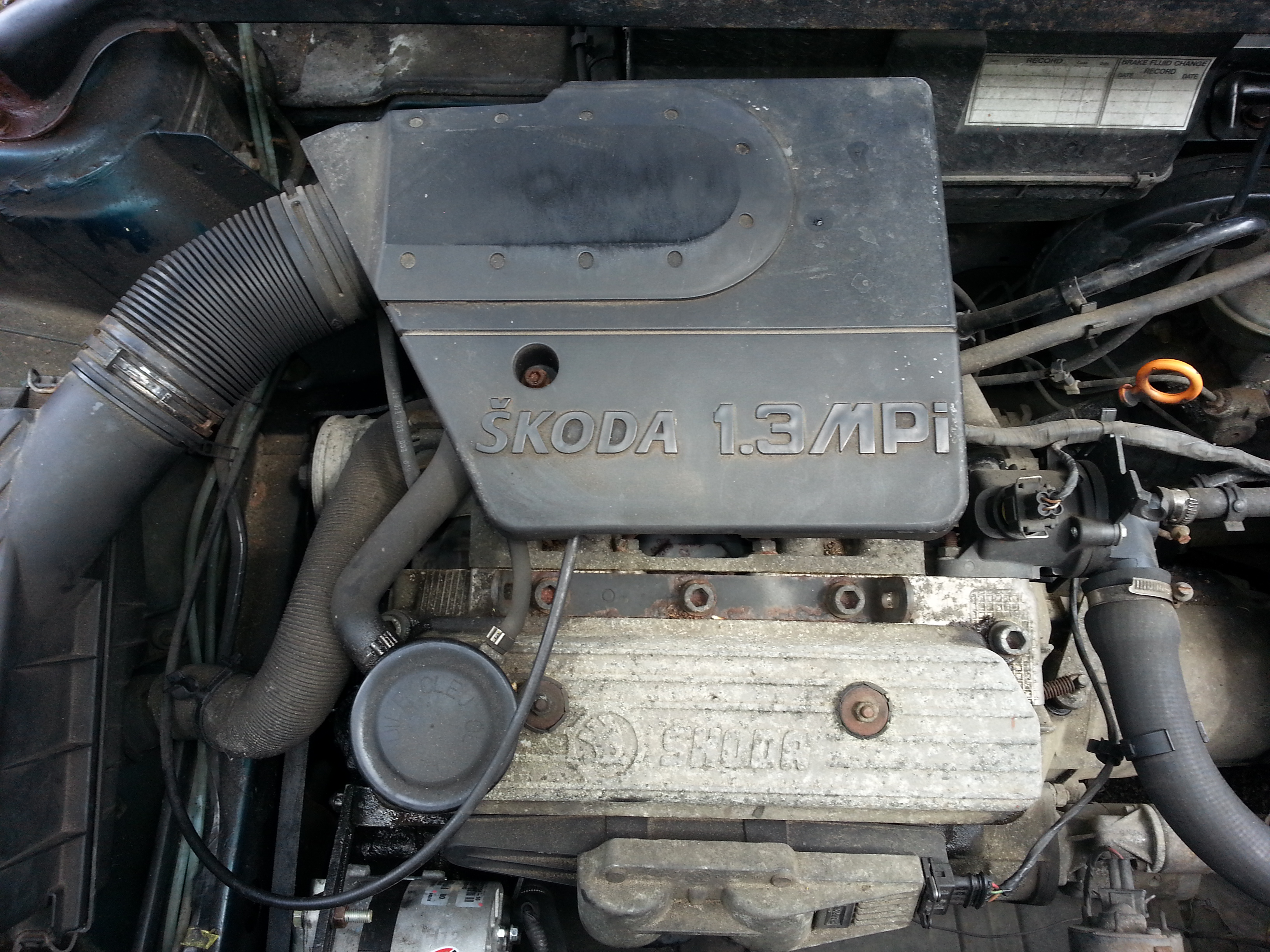 Skoda felicia воздухозаборник