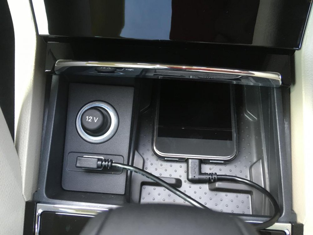 phonebox.thumb.jpg.0d14e04feca6946f158aab84974ea822.jpg