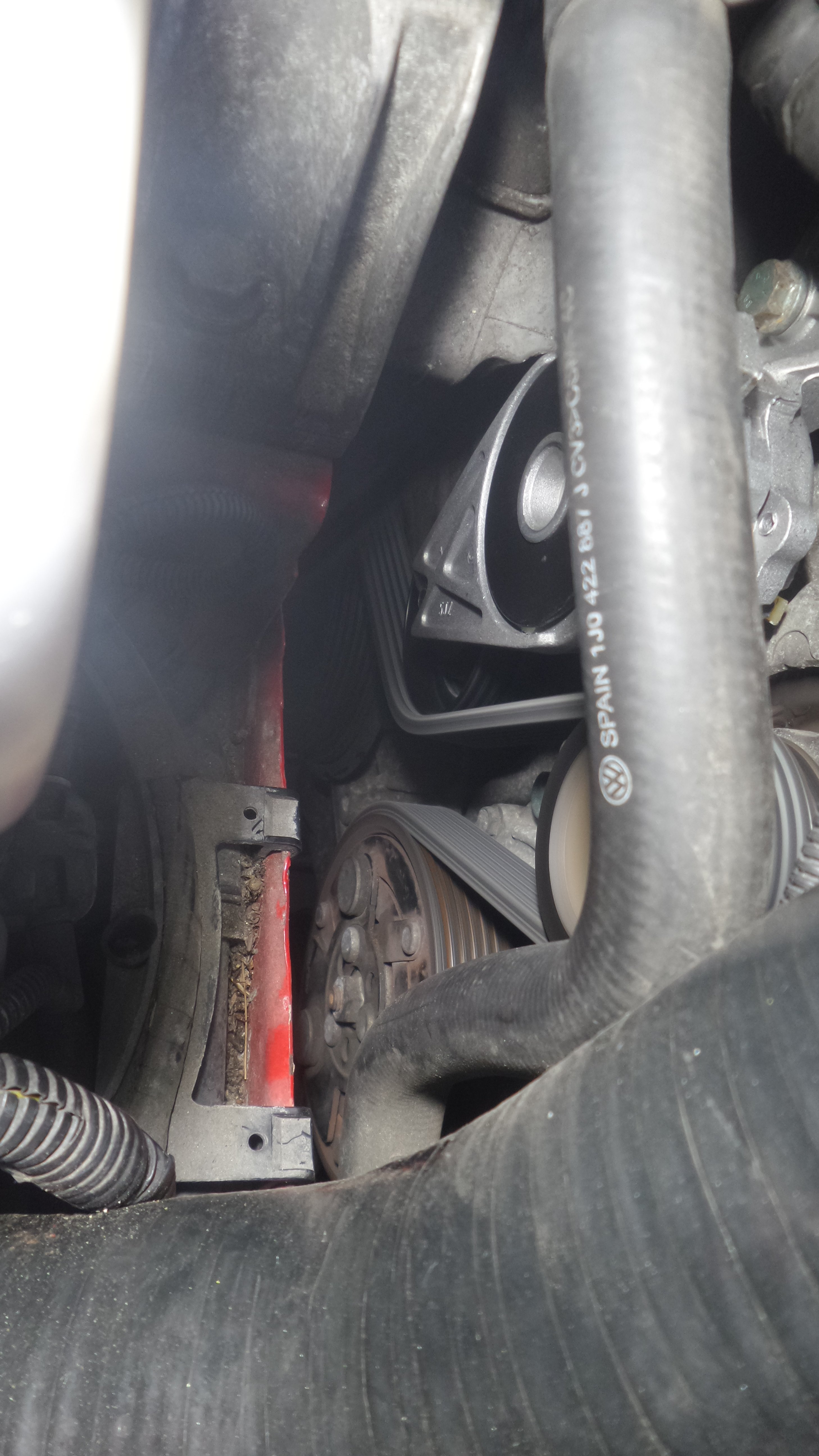 Drive belt tensioner wont sit right Skoda Octavia Mk I (19962004