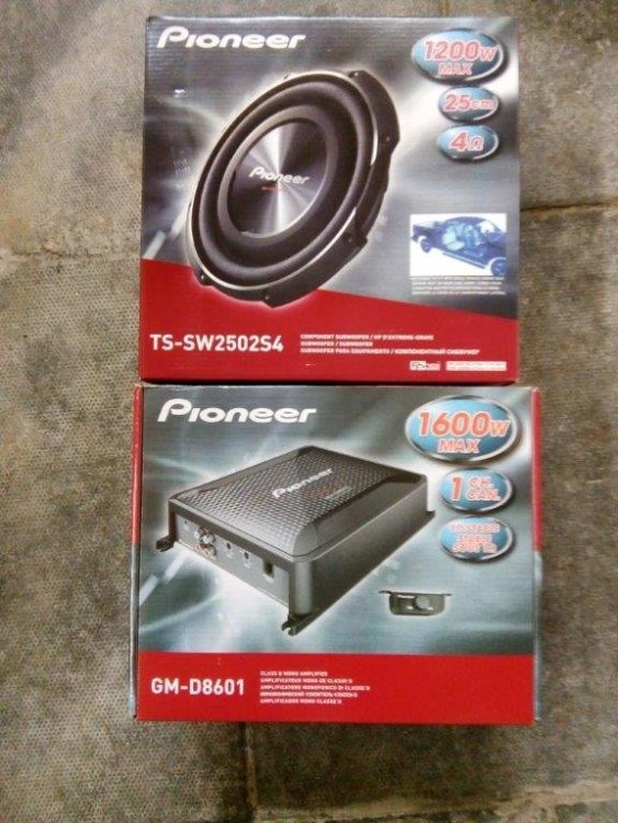 Pioneer Amp + SUB.jpg