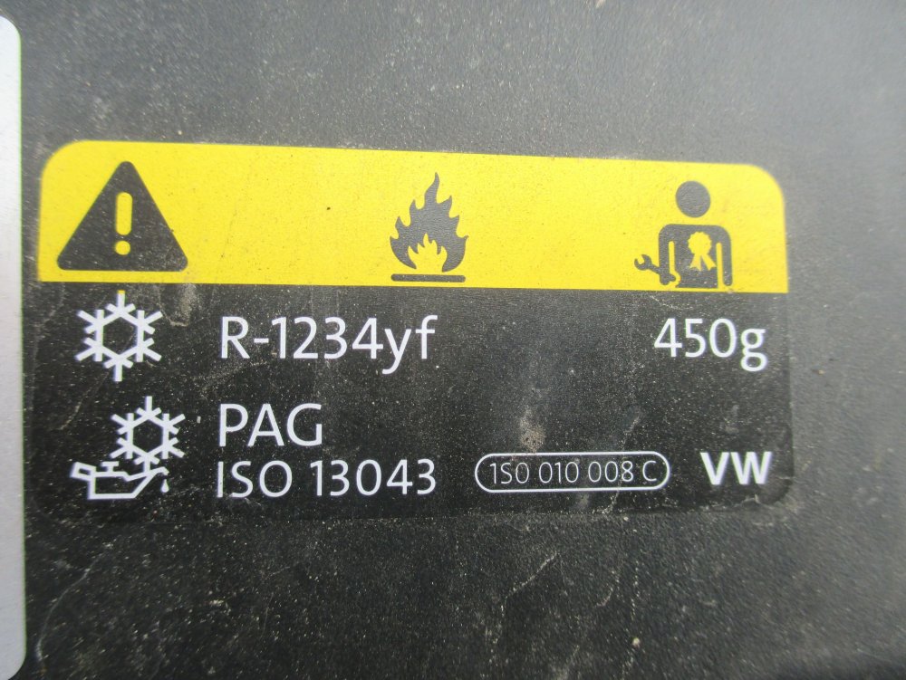 428449760_Fabia2017-R1234YF.thumb.JPG.7cd839465df0e8c043022514d24ce6f0.JPG