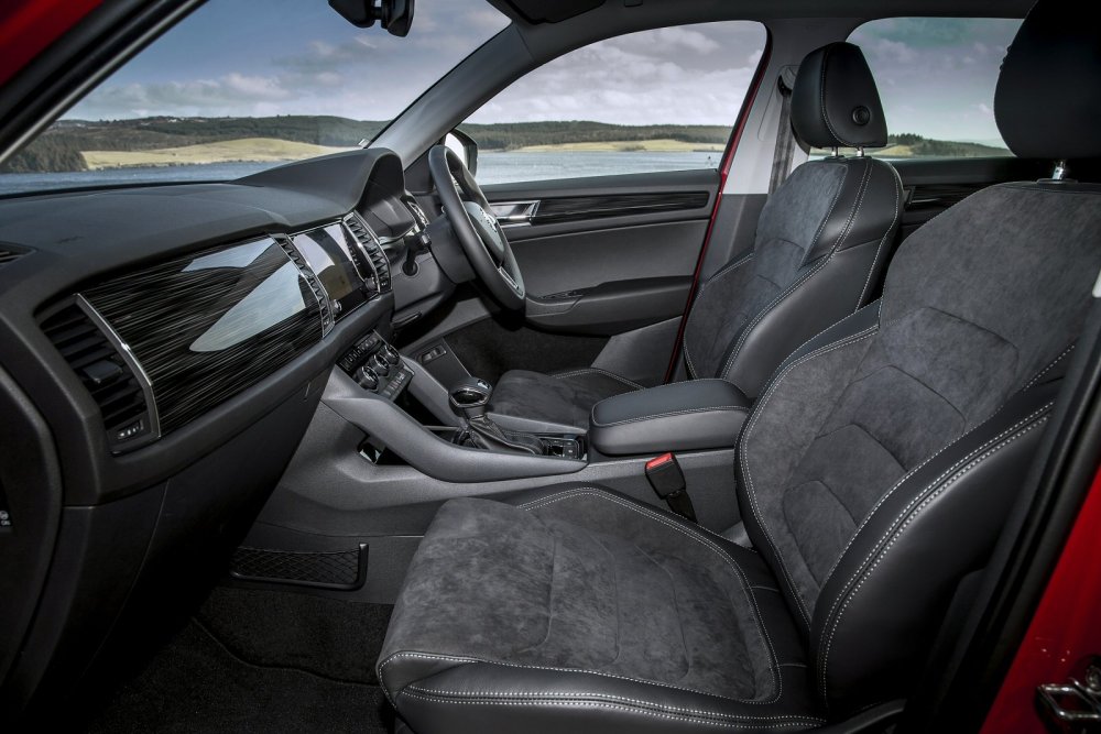 SkodaKodiaq0916Int(2).thumb.jpg.555d67d2723cc33851b4ad0f38719b06.jpg