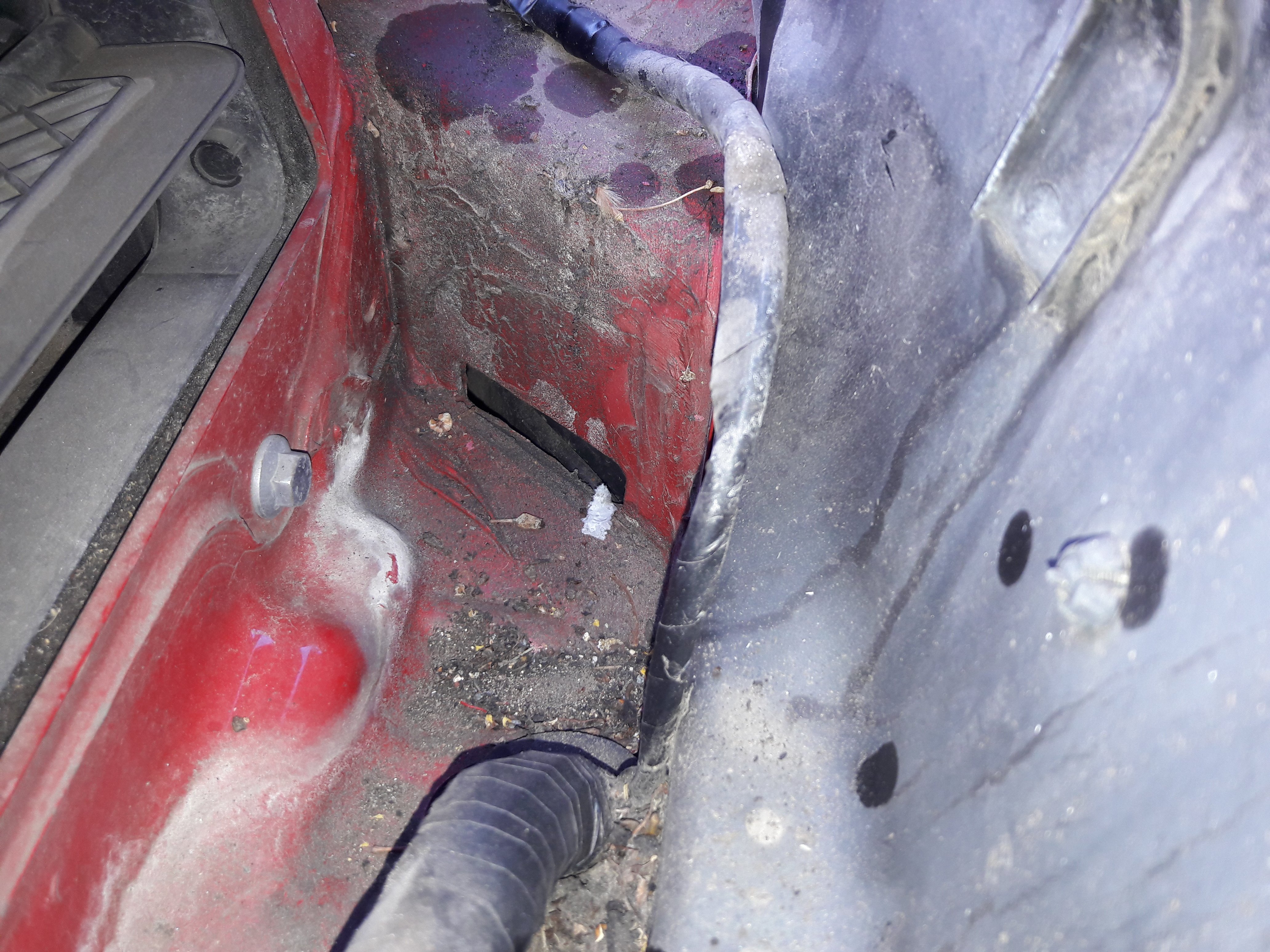 Pudsigt Sophie arbejdsløshed Water inside footwell - Skoda Fabia Mk I - BRISKODA