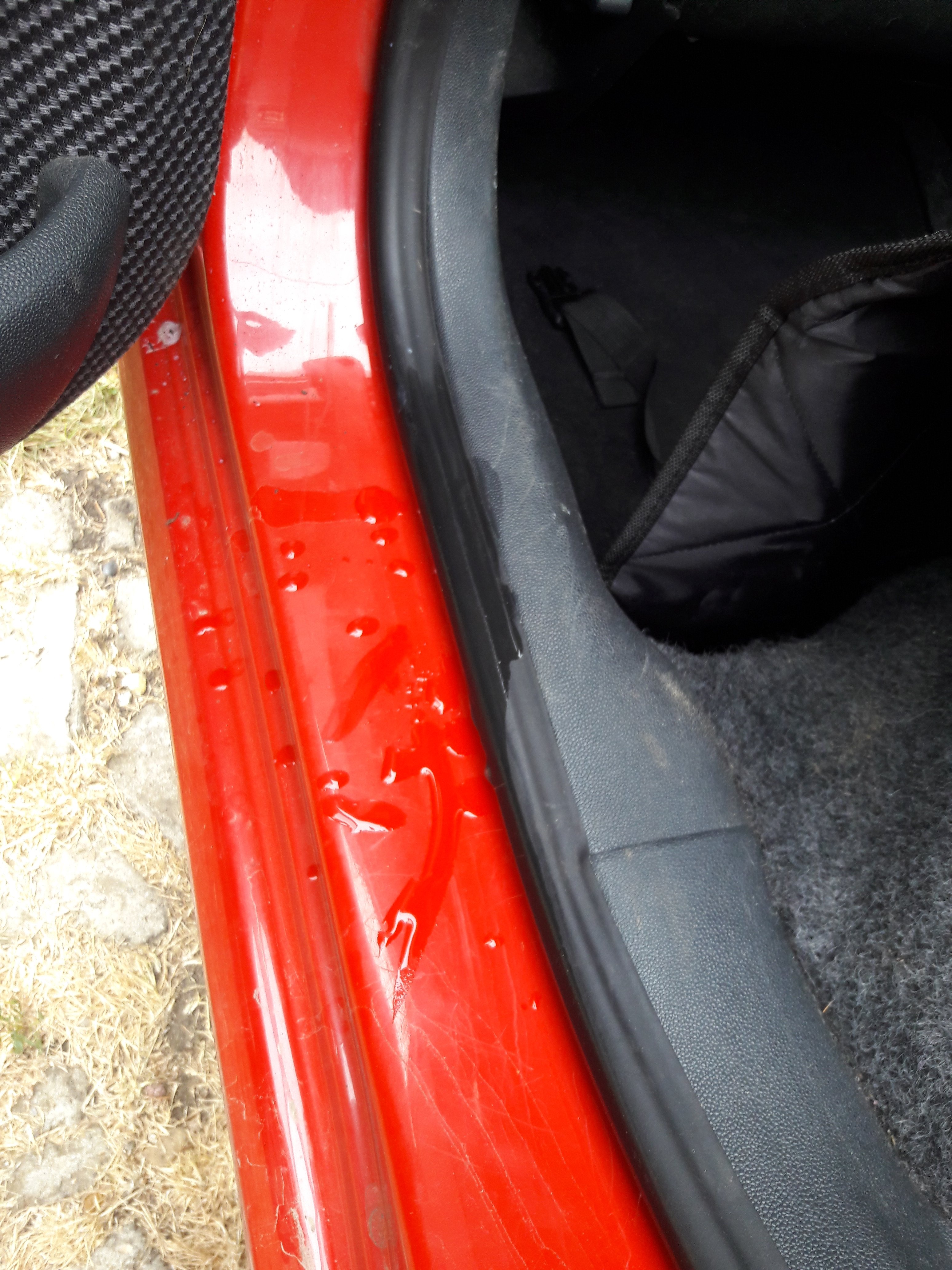 Pudsigt Sophie arbejdsløshed Water inside footwell - Skoda Fabia Mk I - BRISKODA