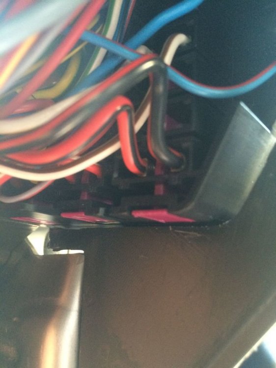 32-r4x9sinsf.jpg