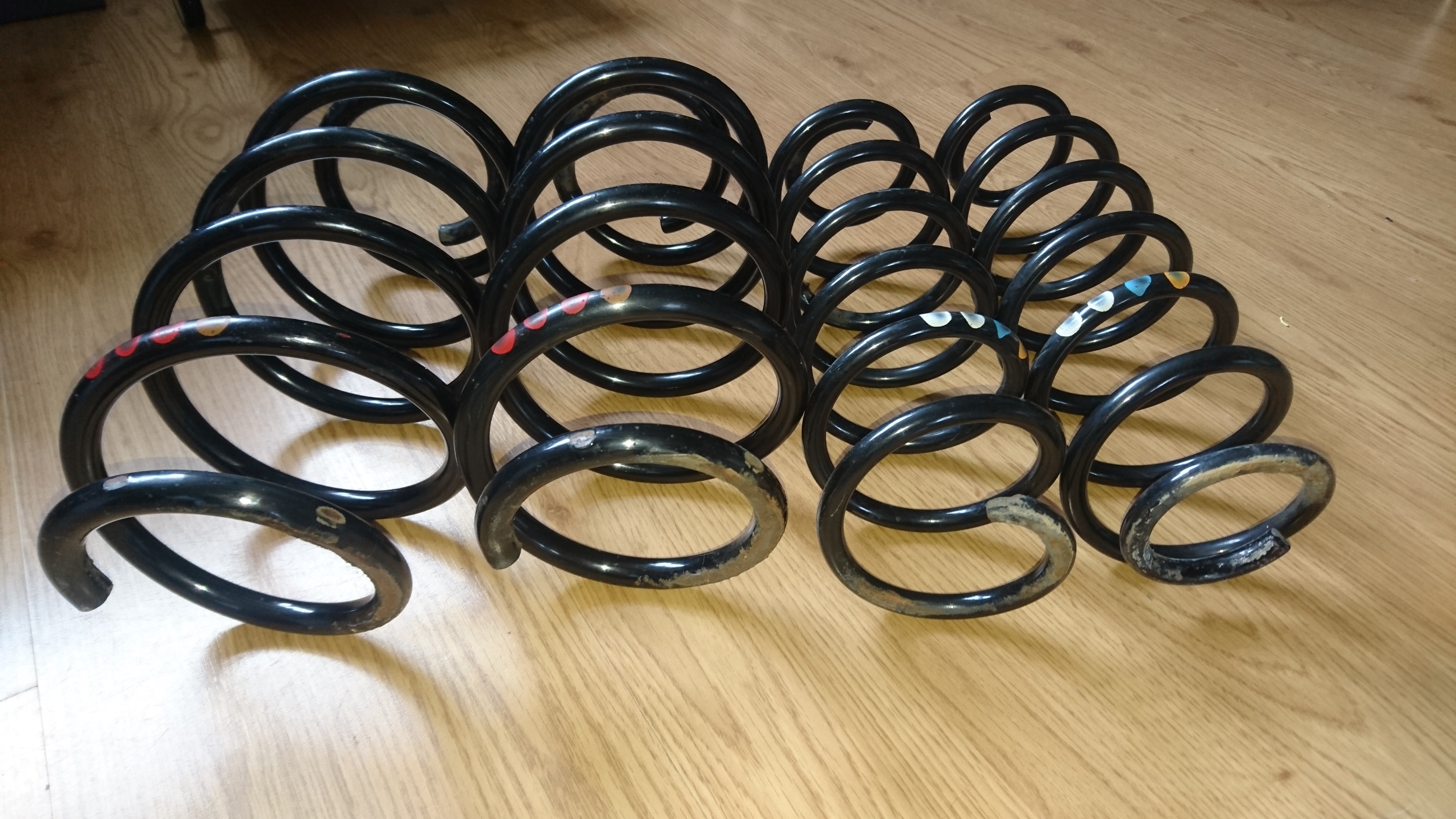 Set of Skoda Fabia vRS MK1 OEM Suspension Springs £20