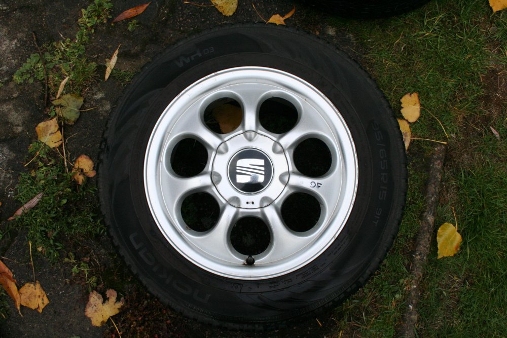 Wheel + Cap.JPG