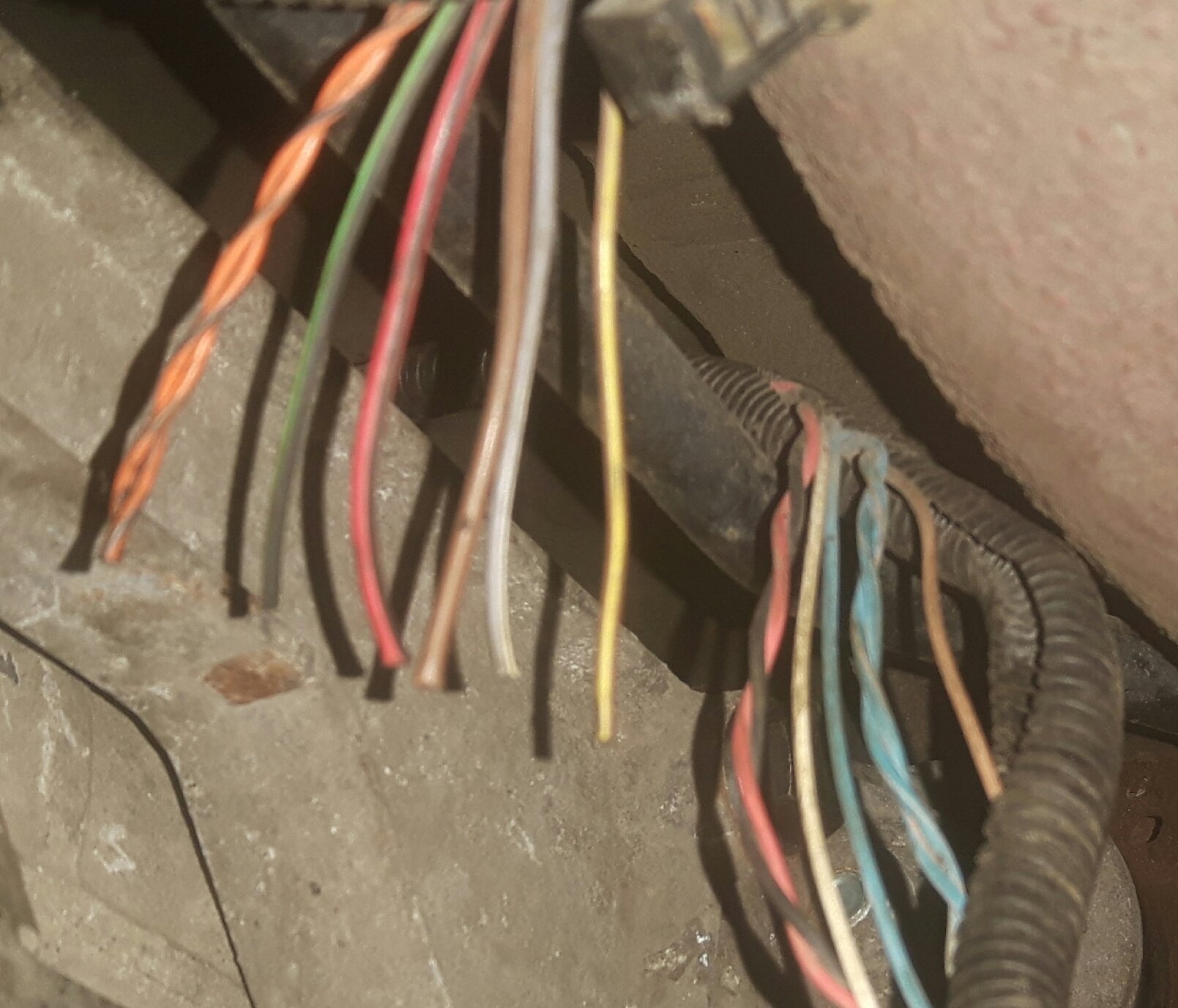 Holdex electric wires ?