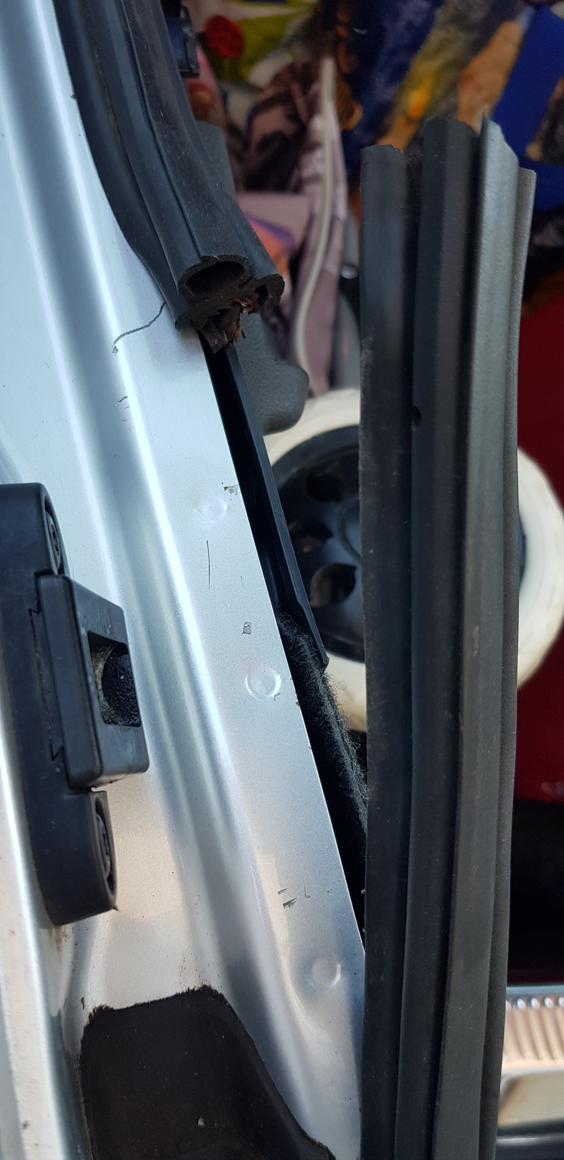 Damaged boot seal leak UPDATE Skoda Superb Mk II (20082015) BRISKODA