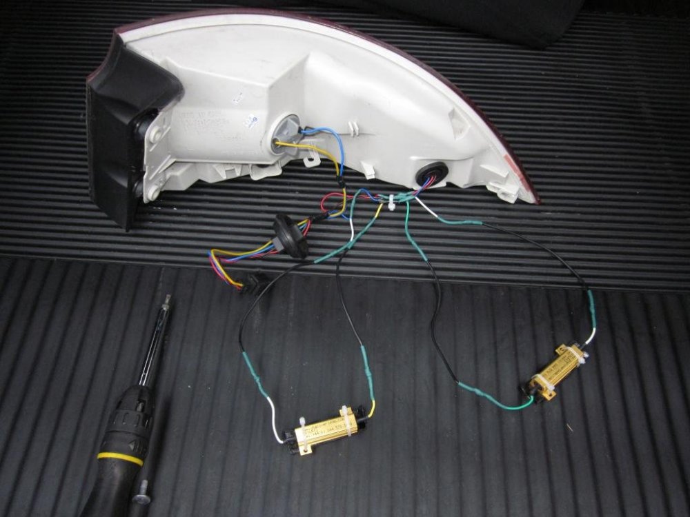 886626897_LEDTailLights(1).thumb.jpg.452c5f575b1ca2f96bff7de66819cead.jpg