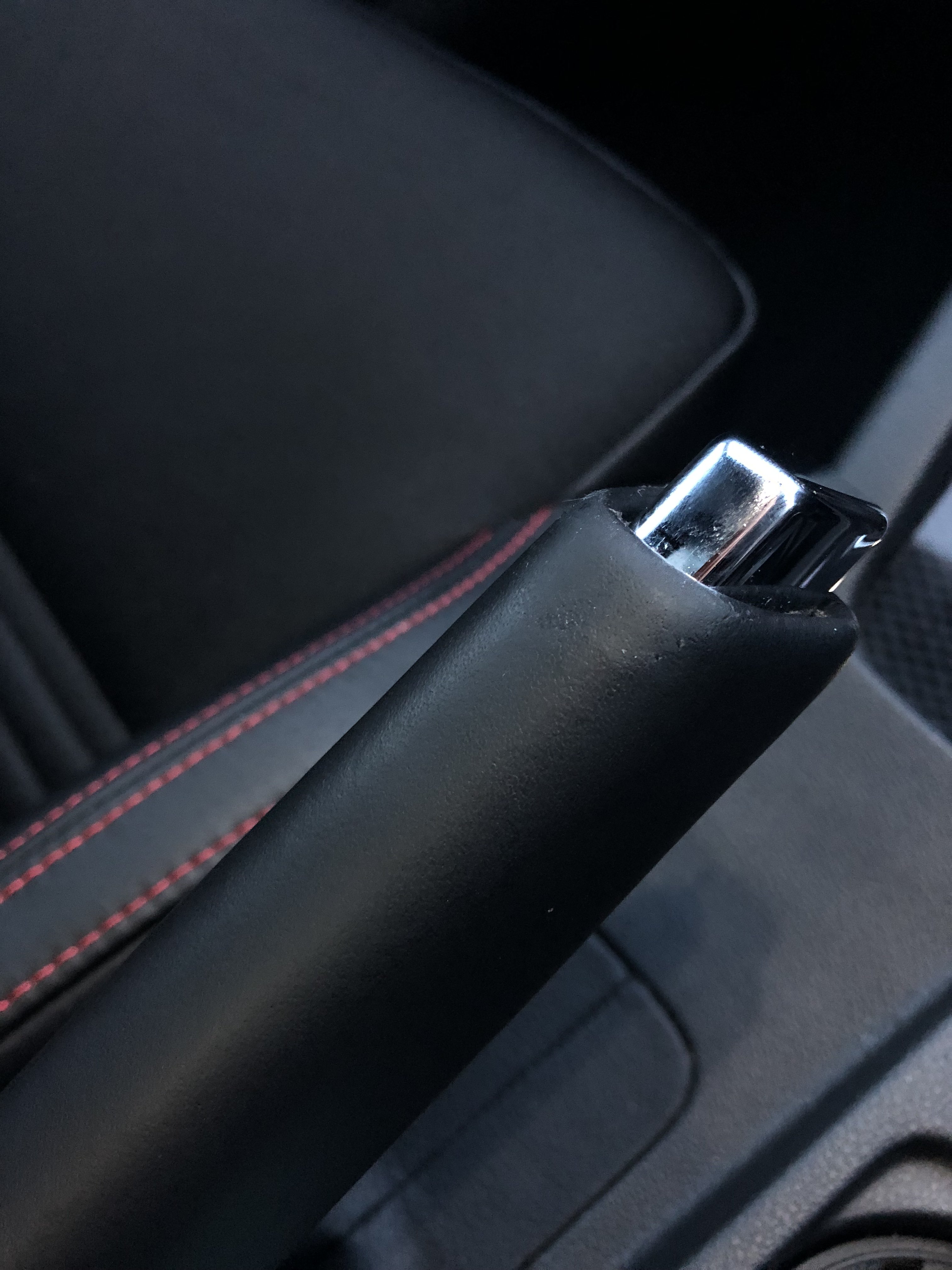 Replace handbrake grip Skoda Octavia Mk III (2013 2020) BRISKODA