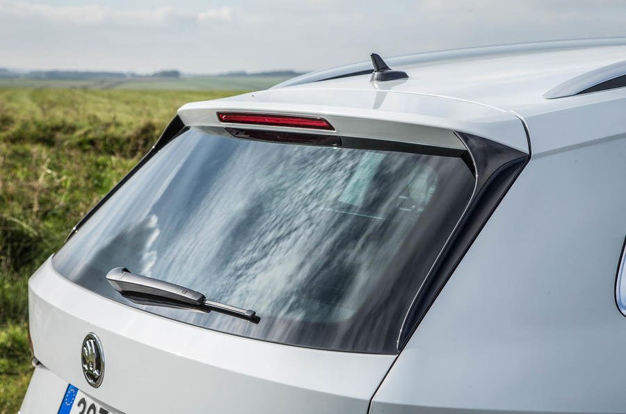 skoda-kodiaq-rear-window.jpg.79ee169609a3a3f7dedd497c91bbcde5.jpg