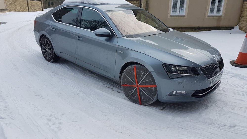 skoda snow small.jpg