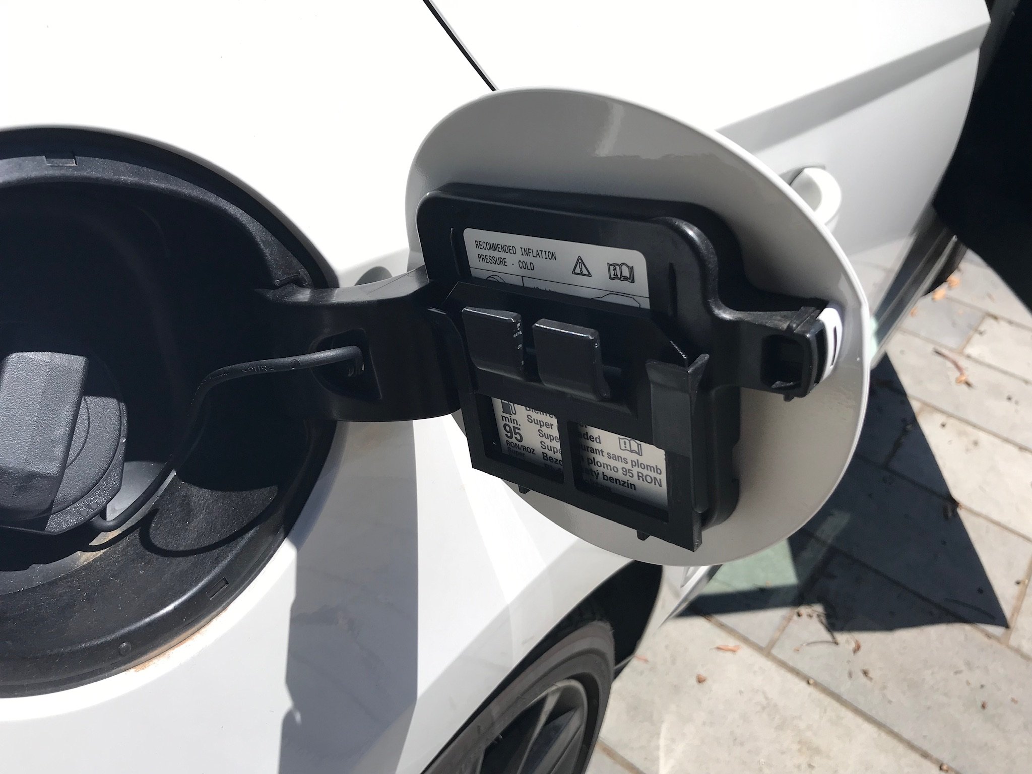 Skoda fabia on sale petrol cap