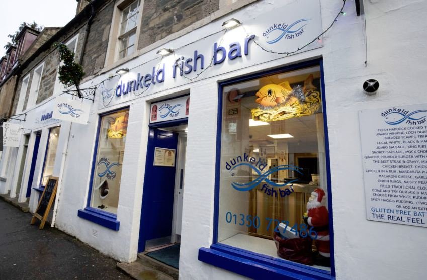 1304135508_DunkeldFishBar.JPG.5008db2ec1c635205b03533e2a04c87b.JPG