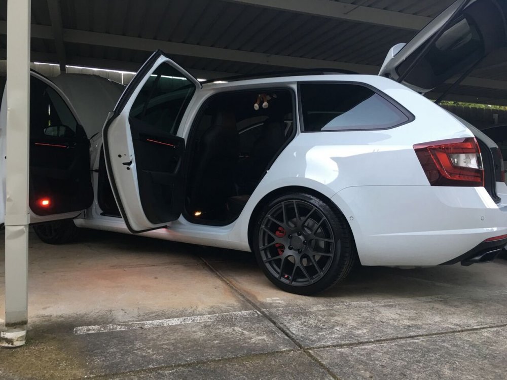 Rear2.jpg