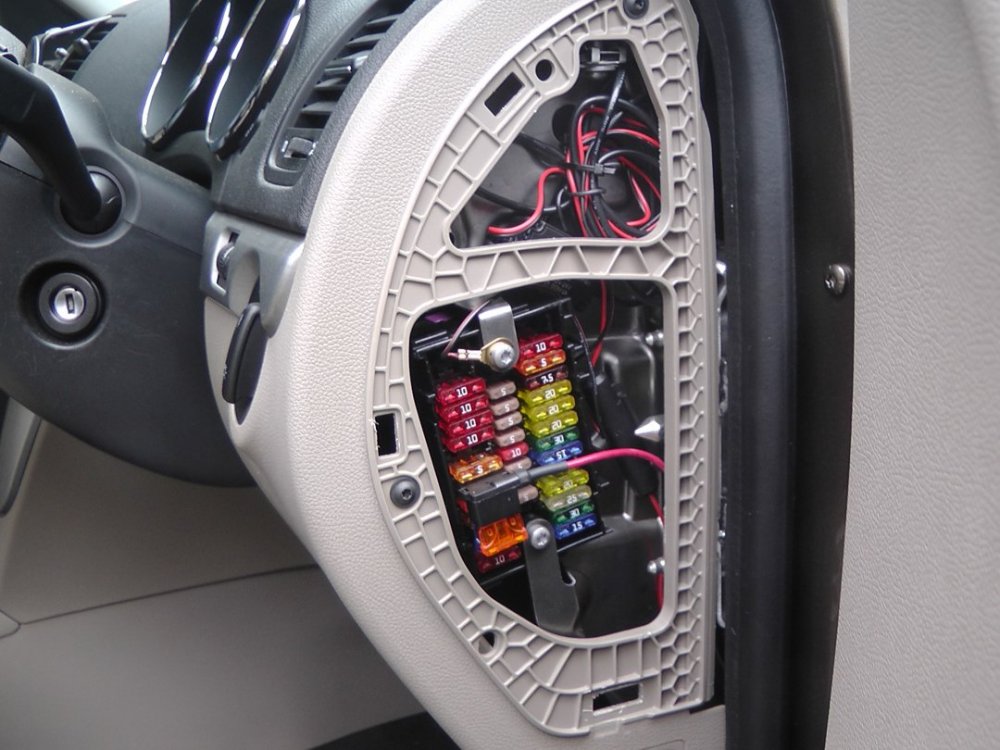 Viofo1Fusebox.JPG