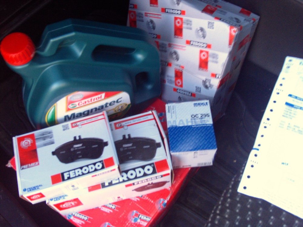 Twincharger Discs%2c Pads%2c Filter%2c Oil 015.JPG