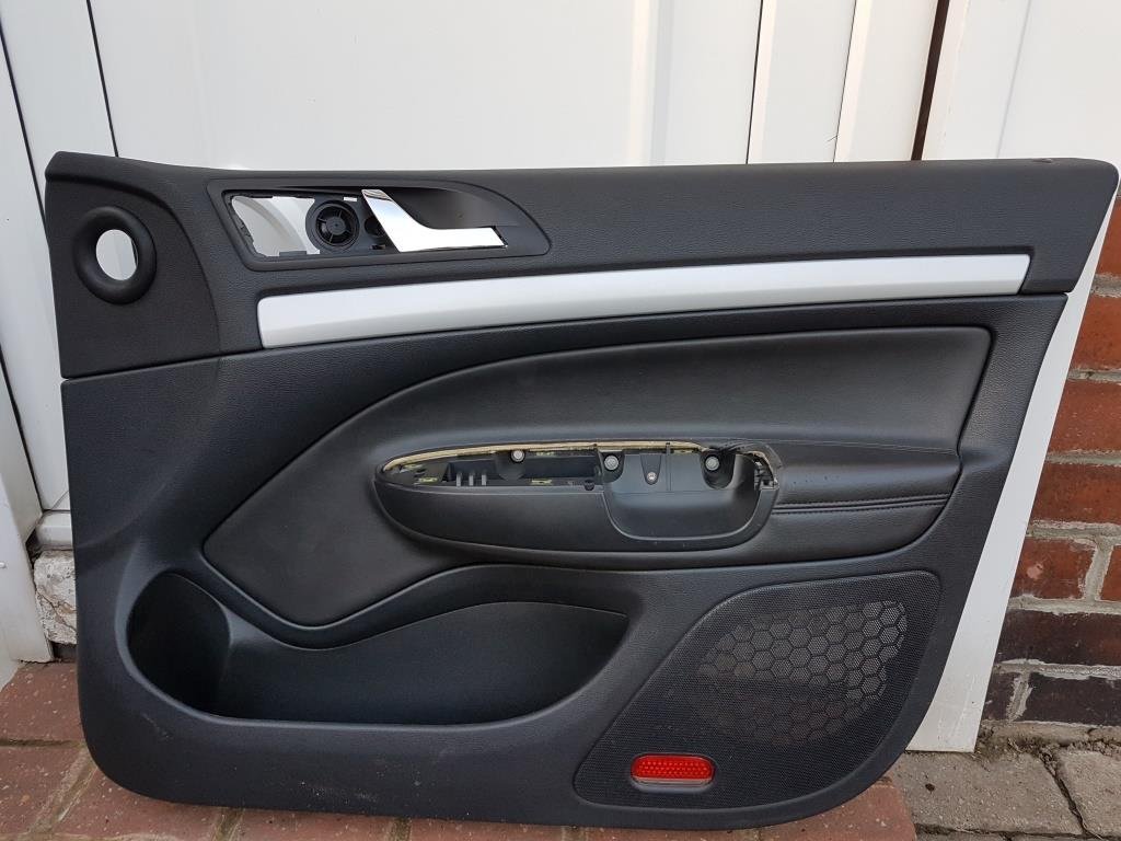 Octavis VRs 06 MK2 Drivers Door card repair. Skoda Octavia Mk II (2004 2013) BRISKODA