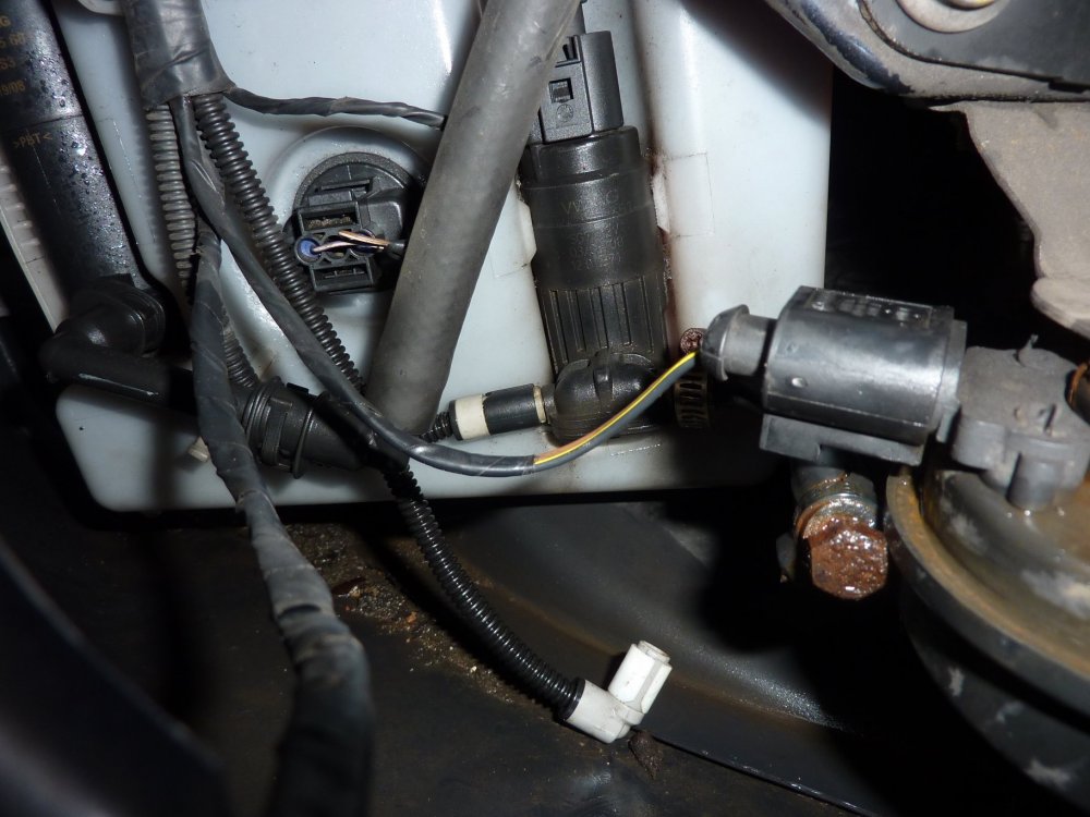 Washer bottle motors.jpg