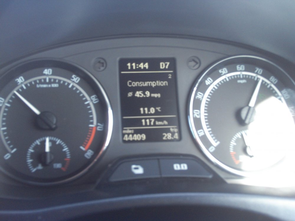 10%2c40 %2c 99 ron%2c Water Wetter Good MPG 026.JPG