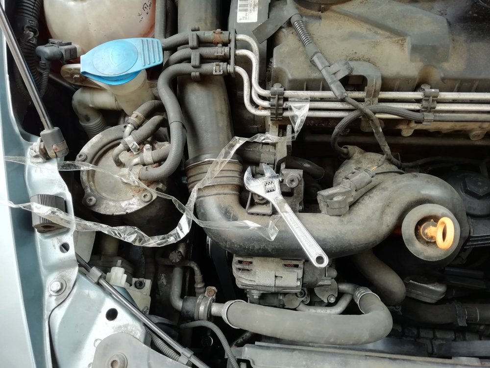 00819 High Pressure Sensor (G65) Open or Short to Ground Skoda