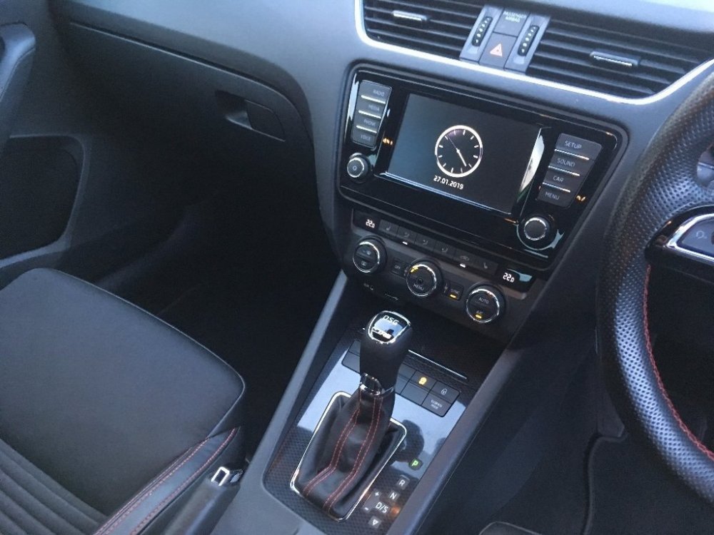 Radio.thumb.jpg.a68efd468dfe4e7cb22f3870d9a65985.jpg