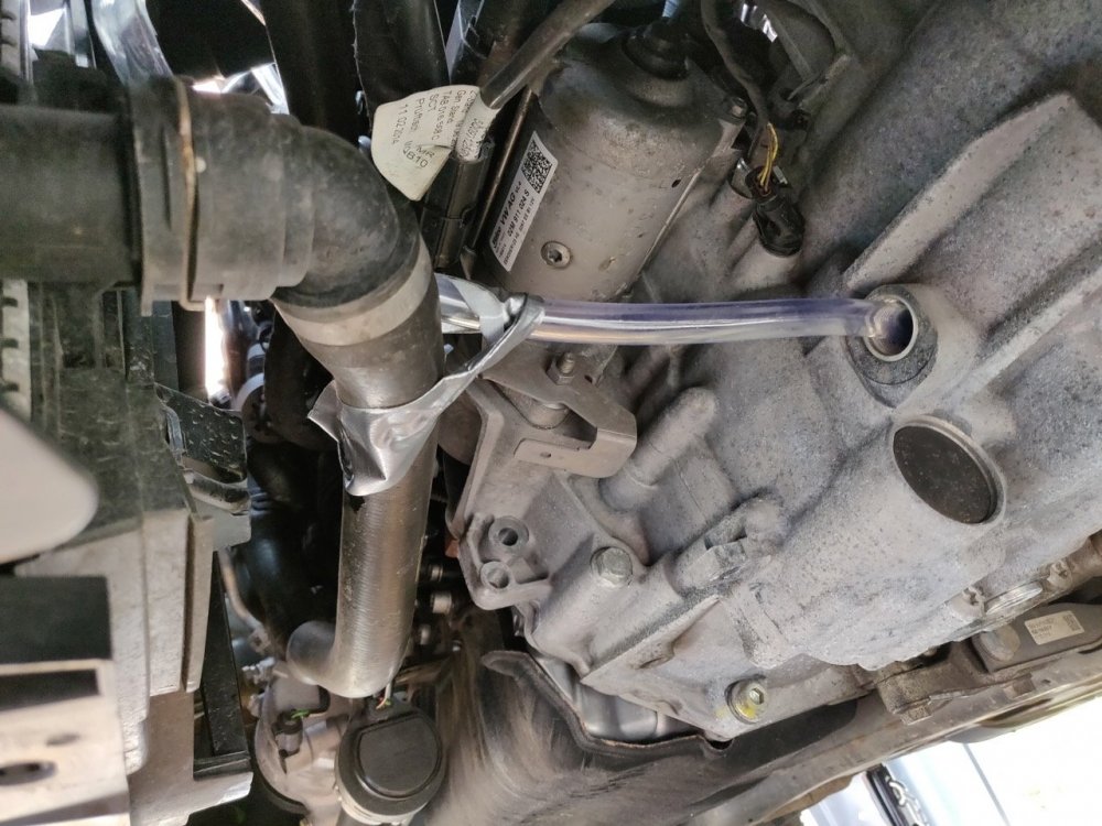 Octavia III Manual Gearbox Oil Change (2.0TDI) Skoda Octavia Mk III