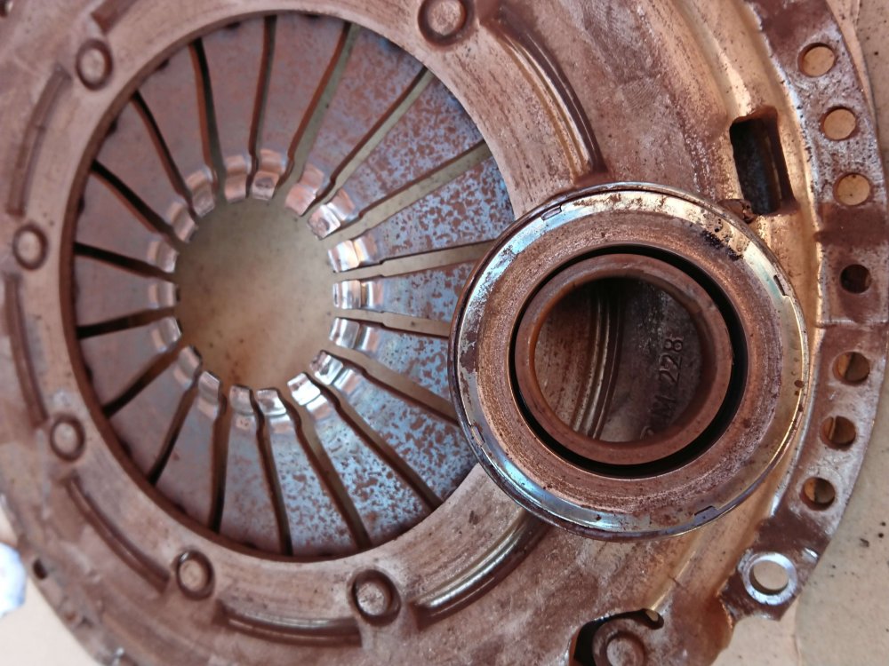 04 Clutch (bearing face).JPG