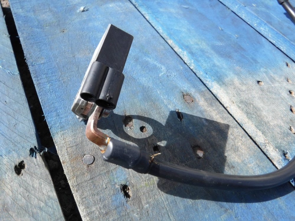 Merc neg sensor2.jpg