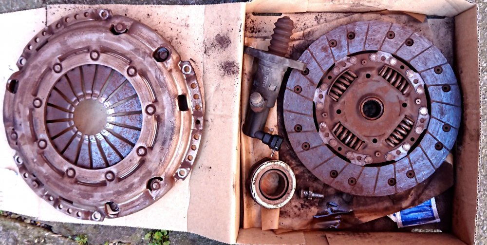 03 Clutch (main parts side 2).JPG