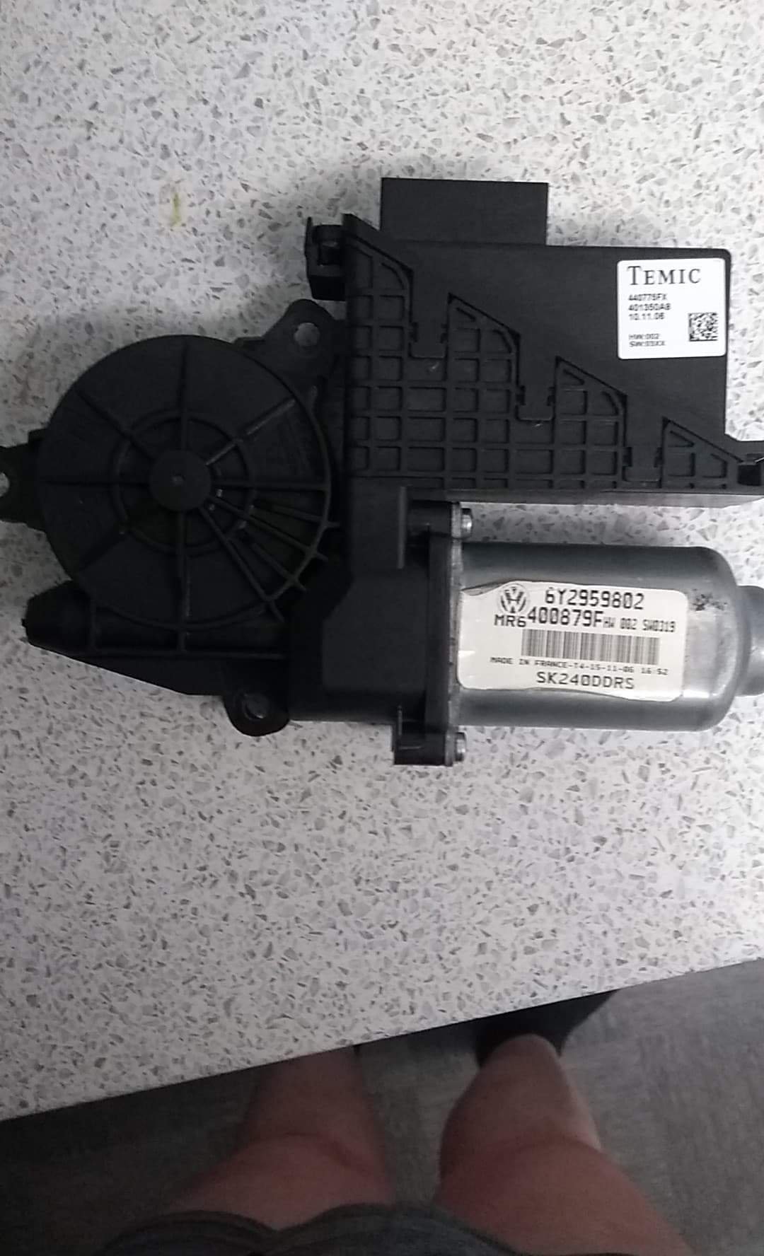 Skoda fabia elegance 2006 window motor
