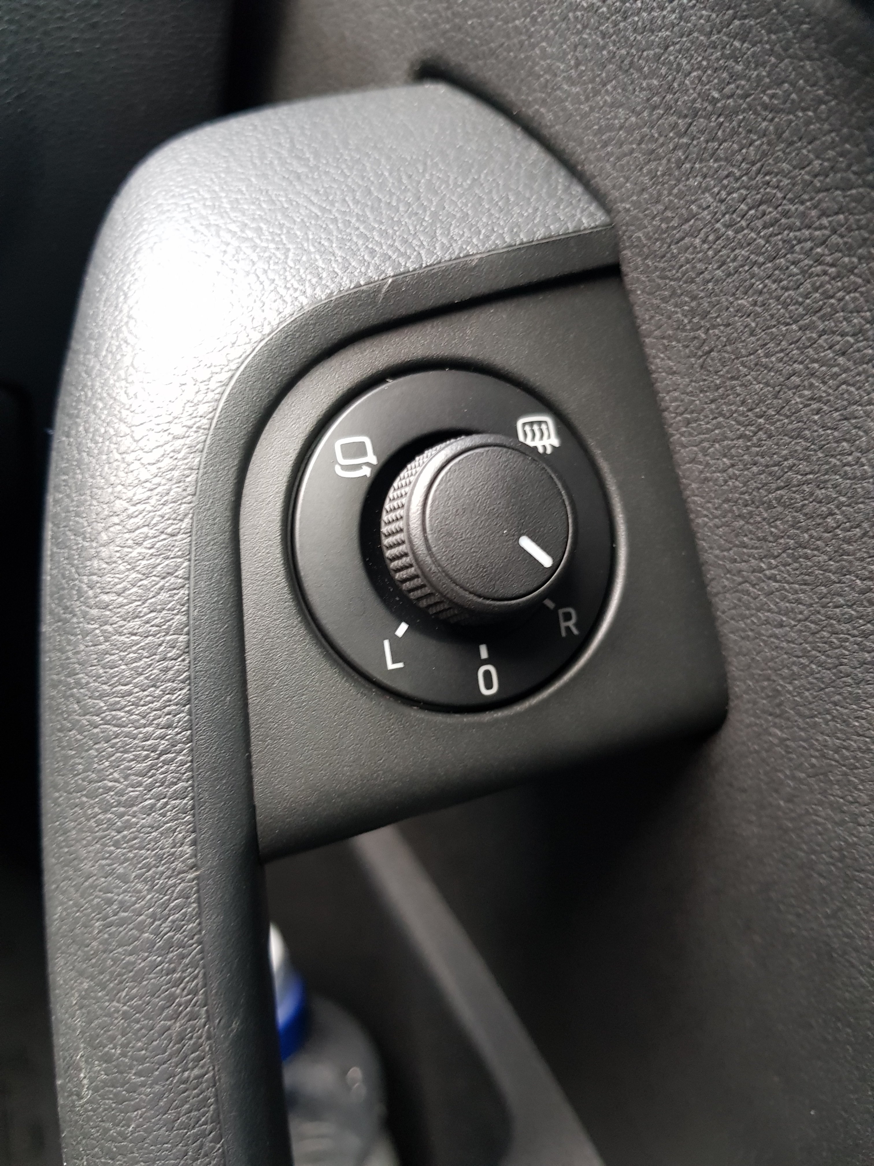 unfolding mirrors after turning the ignition Skoda Octavia Mk III