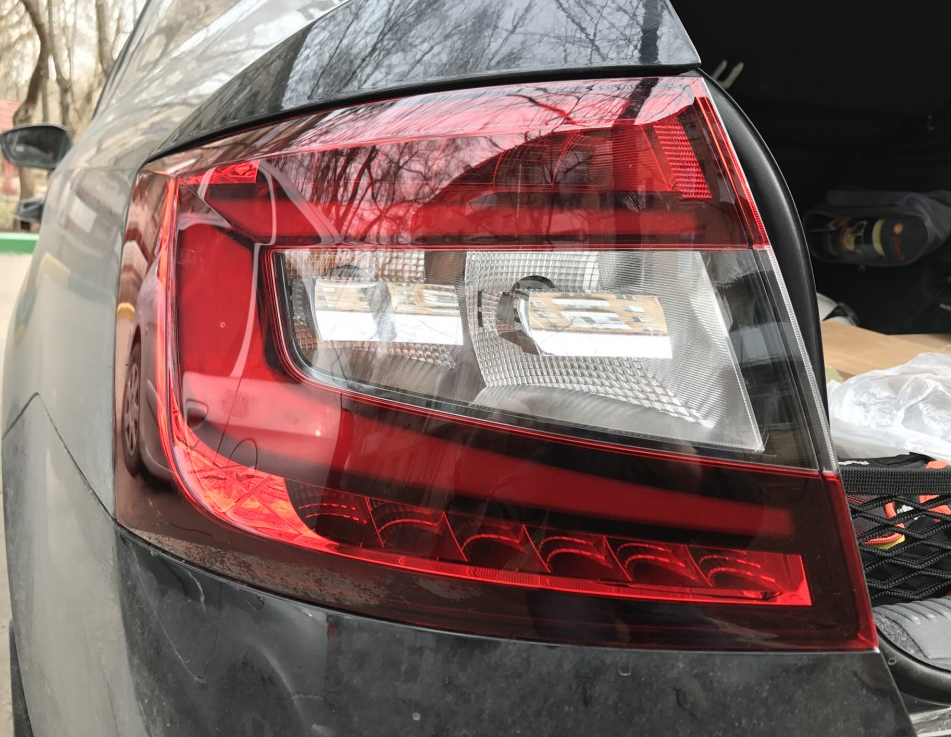 Full LED facelift rear lights on before facelift Skoda Fabia Mk