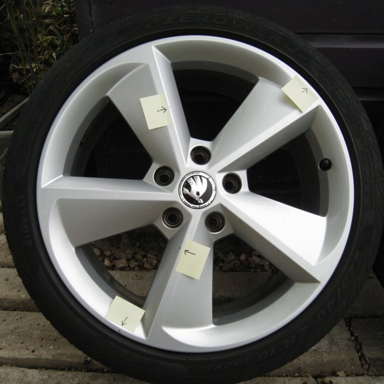 wheel-1.thumb.jpg.a75bc9be3d6ba1d79ee04377deec93f1.jpg