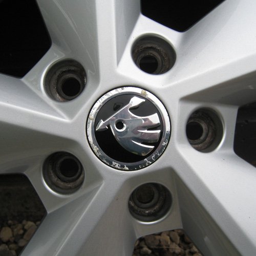 wheel-centre-cap.jpg.22e9fd41d728614ff538c3992ac696dc.jpg