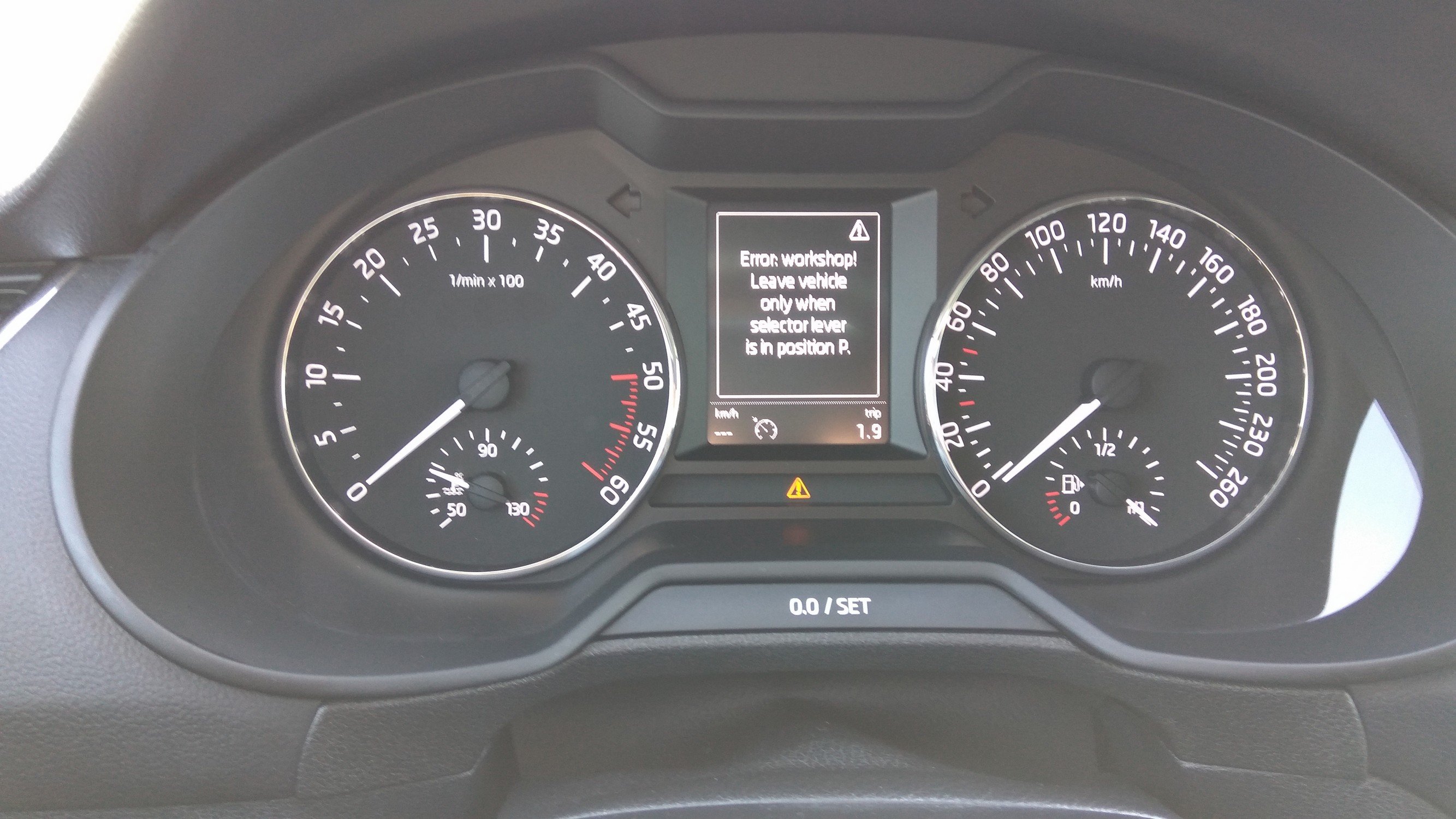 Error service leave vehicle only when selector in position p Page 8