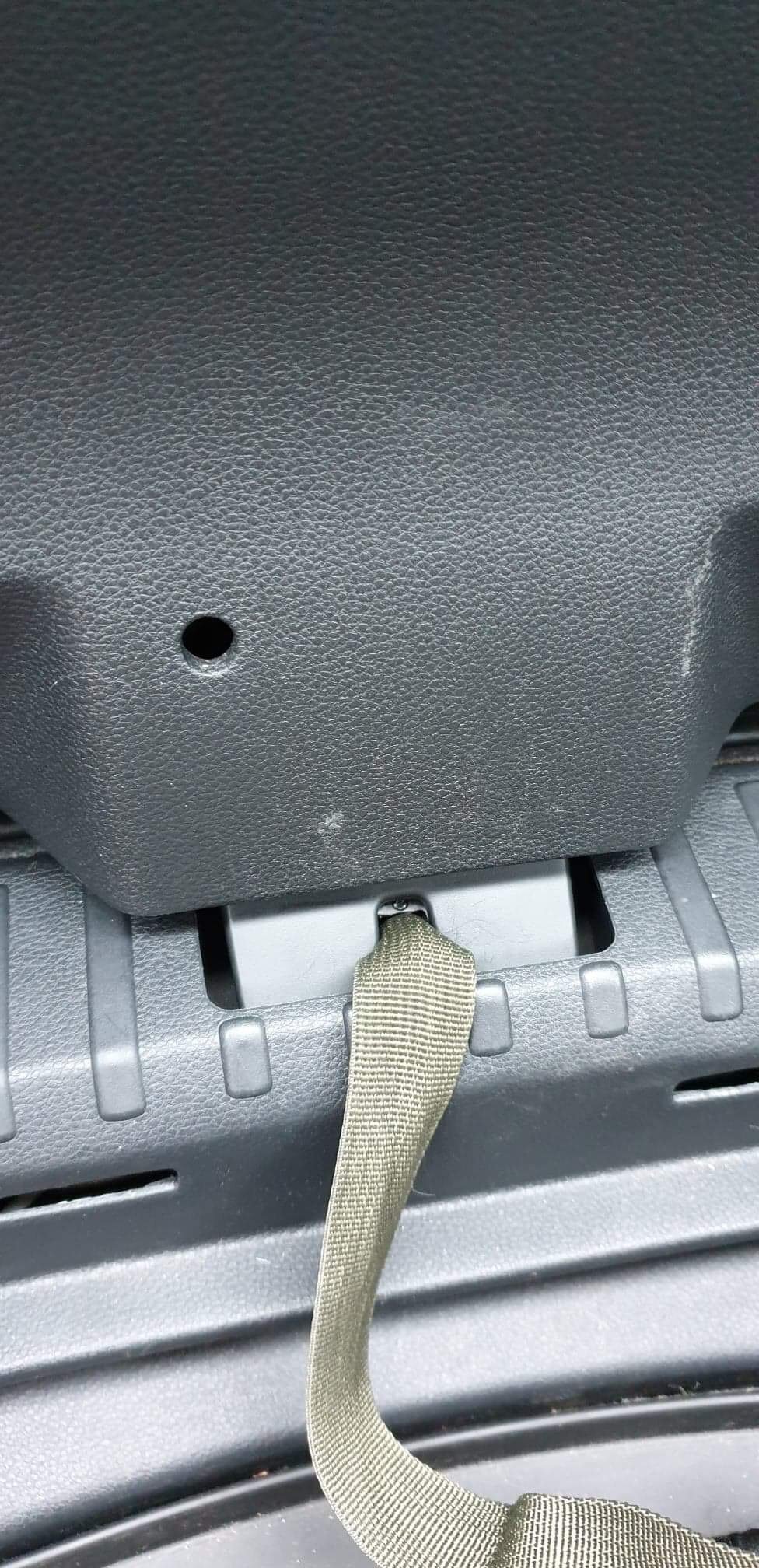 Tailgate jammed. Skoda Karoq BRISKODA