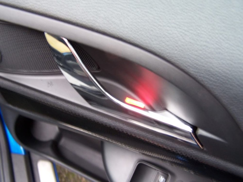 AmbientDoorhandleLighting.jpg