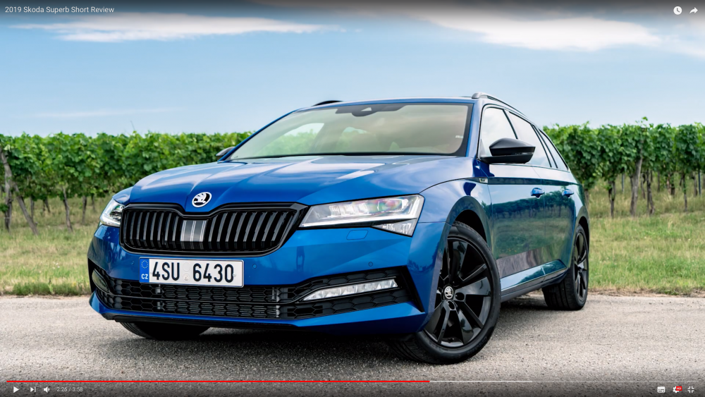 Race blue skoda
