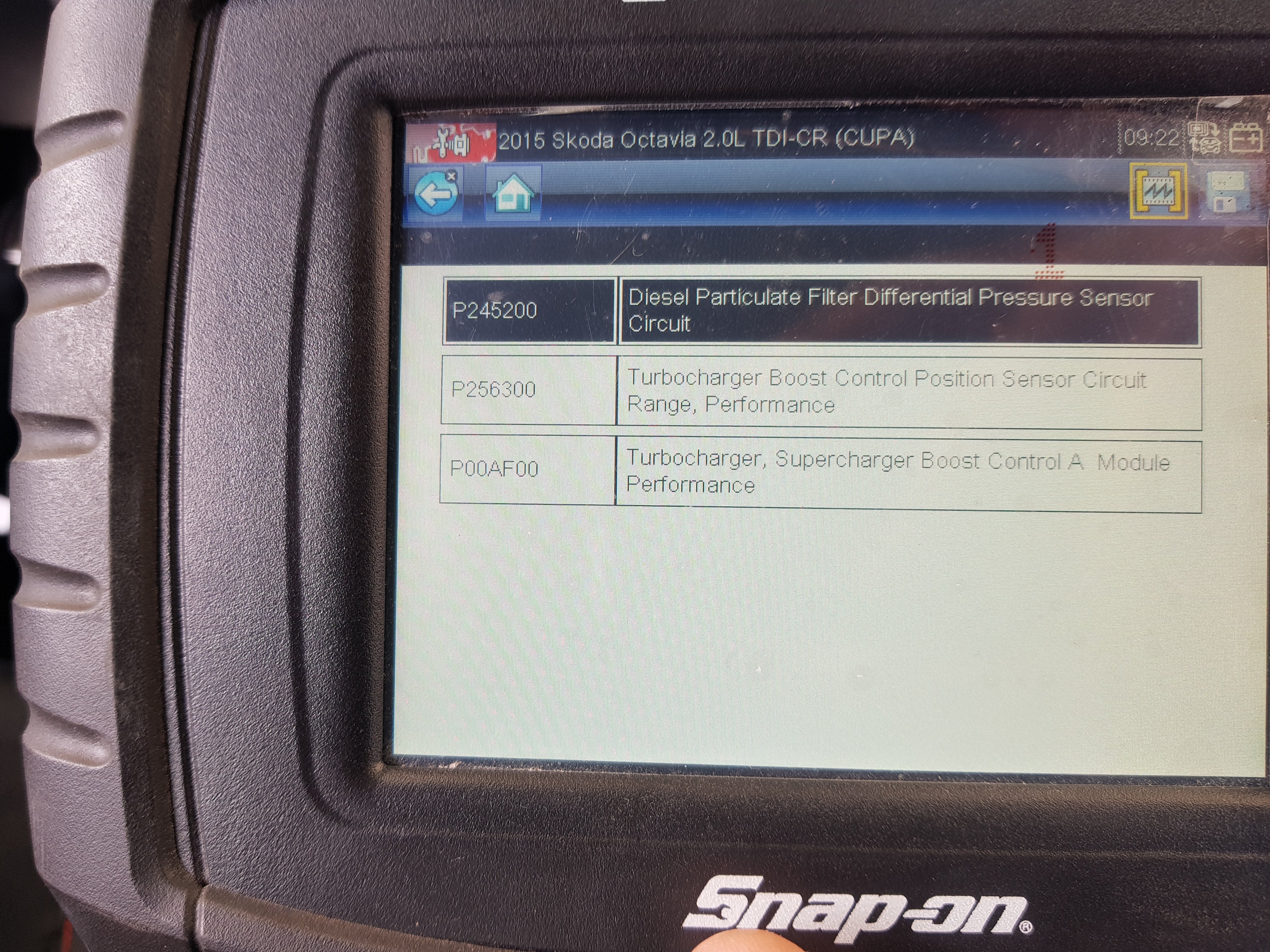 Coil light flash and start stop error Skoda Octavia Mk III (2013